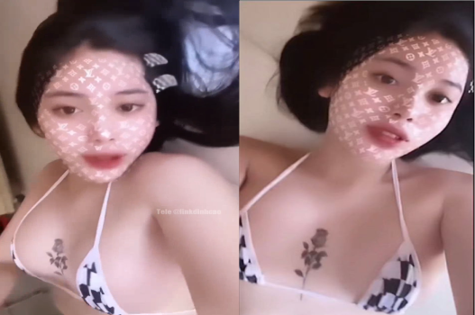 Sex gái xinh trẻ tuổi khao khát được chăm sóc